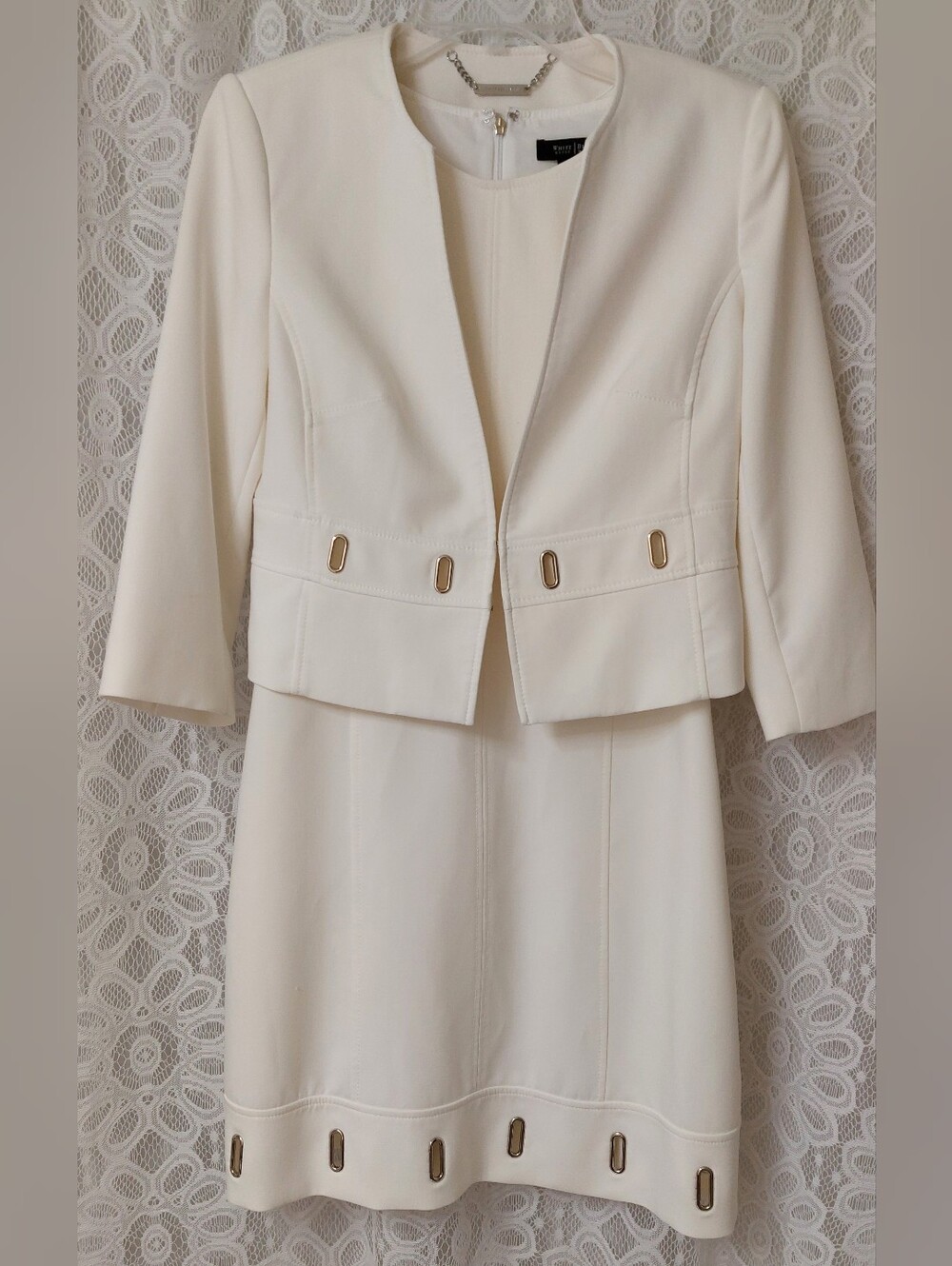 WHBM- White Suit. Sz 6.
